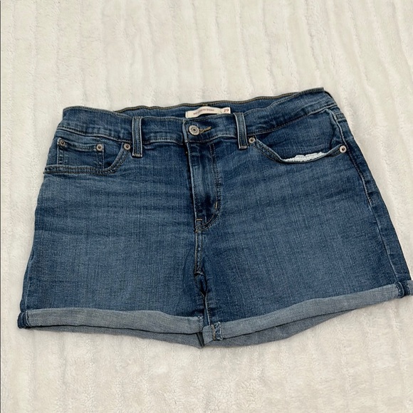 🐺 Levi’s Mid Length Denim Shorts - Picture 1 of 4